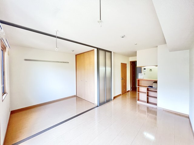 ノーベルパーク15の居間・リビング