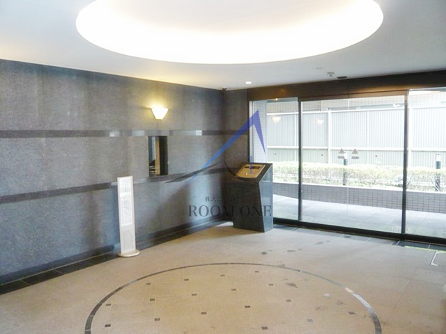 ルーブル多摩川六番館のエントランス|エントランスです。