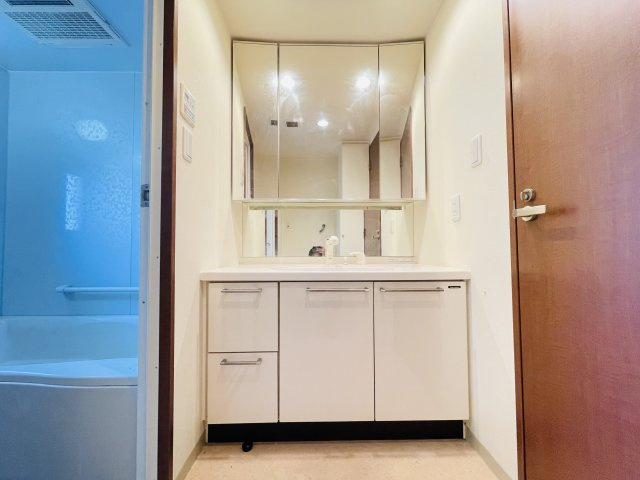 【独立洗面台】 | コンフォート籠原駅前ソレイユ