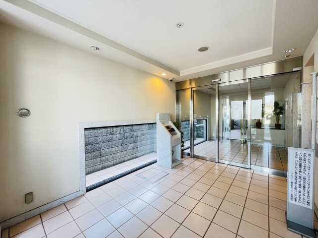 【エントランス】 | コンフォート籠原駅前ソレイユ