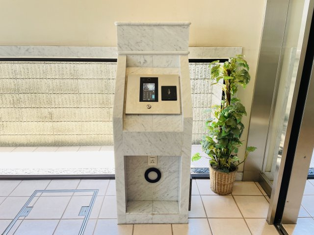 【エントランス】 | コンフォート籠原駅前ソレイユ