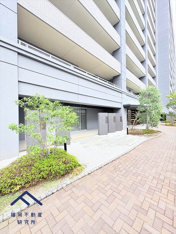 エイルマンション粕屋中央グランディスのエントランス