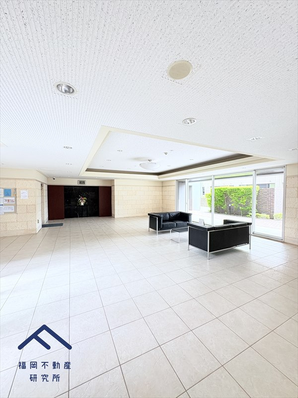 エイルマンション粕屋中央グランディスのエントランス