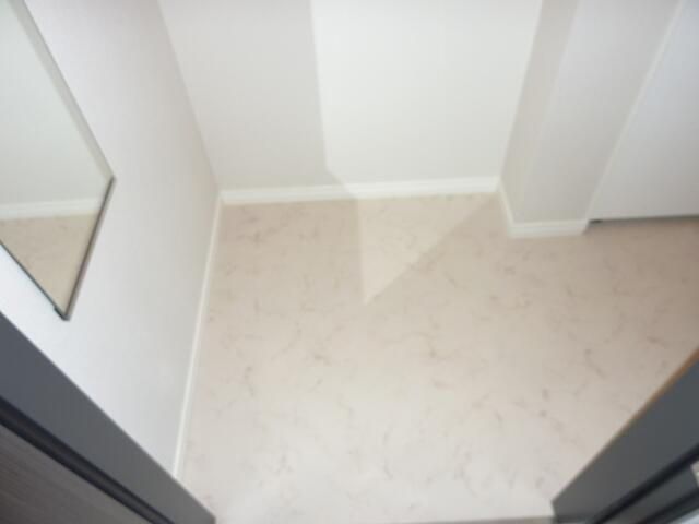 小平市花小金井南町２丁目の賃貸マンションの玄関