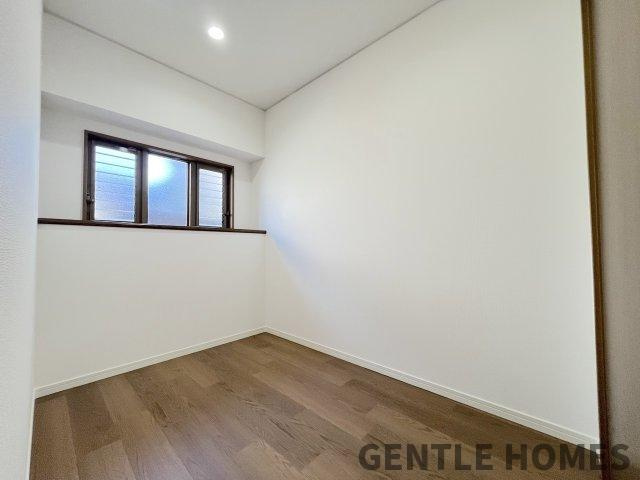 障子岳南2丁目戸建の居間・リビング