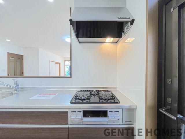 障子岳南2丁目戸建の洋室