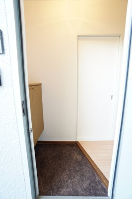 【玄関】 | パークハイムB | ※同物件・反転タイプの写真です。