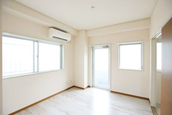 リタ森下の内装