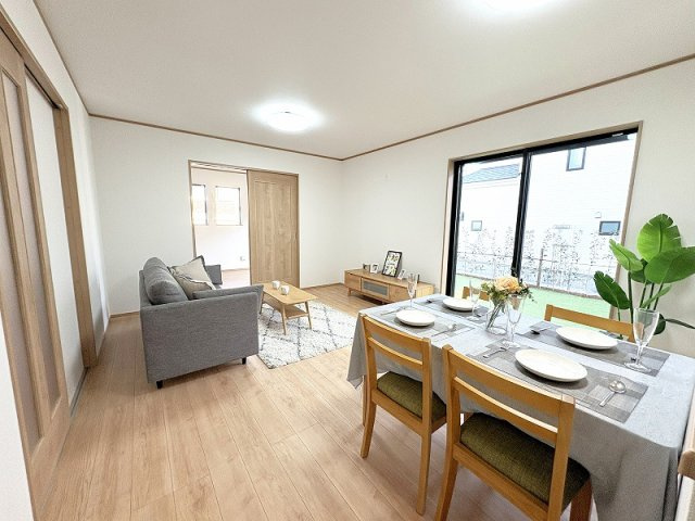 【外観】 | 新座市あたご3丁目　新築一戸建住宅　全2棟　(保谷店) | スーパーまで徒歩4分なので毎日のお買い物も快適