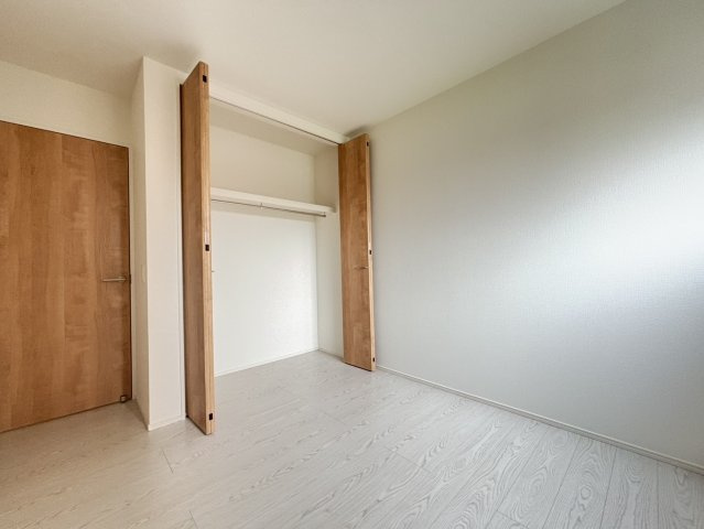 八幡西区清納1丁目1期の洋室