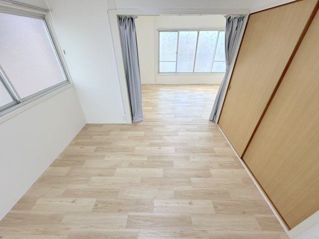 生駒市俵口町戸建の居間・リビング