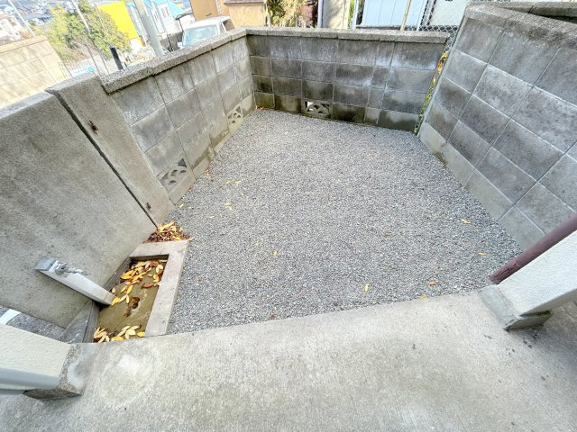 生駒市俵口町戸建の庭