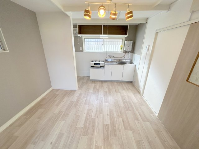 生駒市俵口町戸建のキッチン