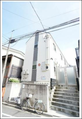 中野区江古田４丁目のアパートのエントランス