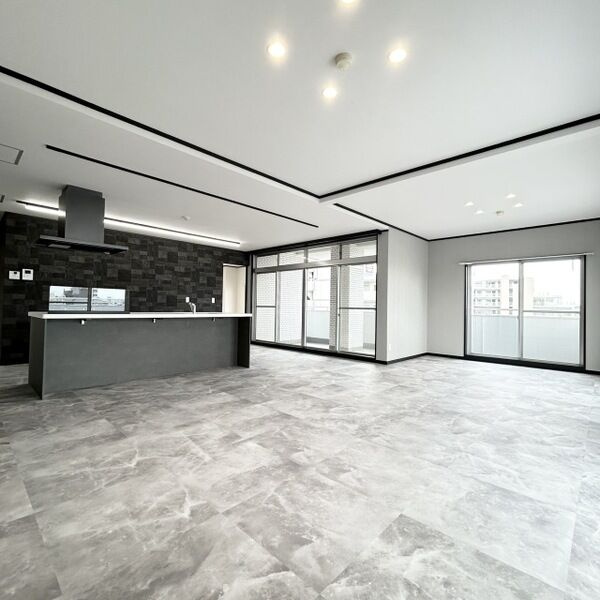 キクシンビルの居間・リビング