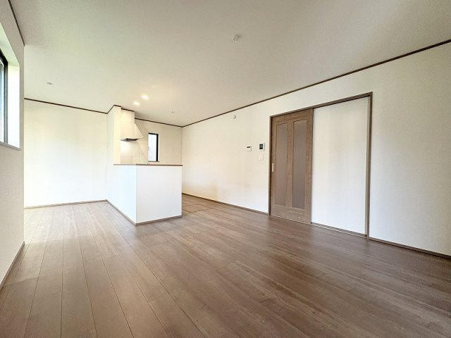 【外観】 | 新座市あたご3丁目　新築一戸建住宅　全2棟　(保谷店) | スーパーまで徒歩4分なので毎日のお買い物も快適