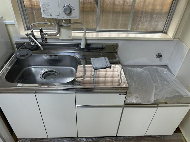給湯は瞬間湯沸かし器