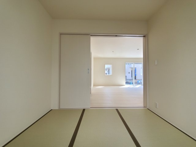 吉川市　　新栄2丁目　新築戸建　全1棟の和室|施工例です
