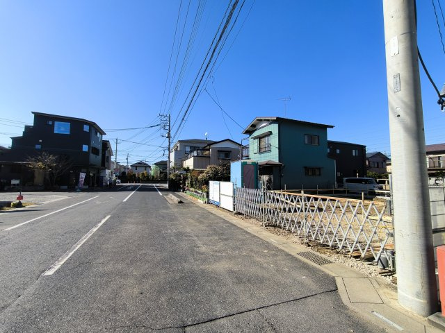 吉川市　　新栄2丁目　新築戸建　全1棟の前面道路含む現地写真|前面道路含む現地写真です