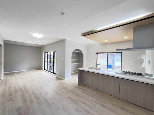 奈良市押熊町の居間・リビング|オシャレなリノベーション済の内装