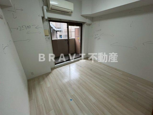 プレサンス難波幸町　BRAVI不動産の居間・リビング|【プレサンス難波幸町】使いやすい居間です