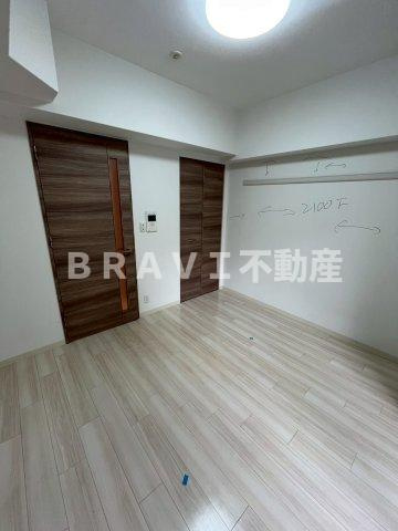 プレサンス難波幸町　BRAVI不動産の居間・リビング|【プレサンス難波幸町】ゆったり過ごせる居間です