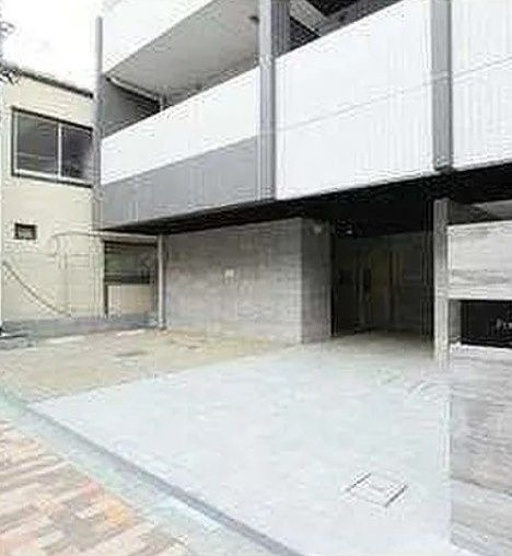 プレセダンヒルズ三ノ輪の駐車場