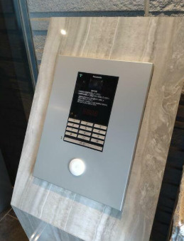 【セキュリティ】 | グランフォルトゥーナ浜田山 | モニター付きオートロックで防犯面も安心です！