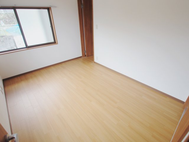 リバーサイド中野東の洋室