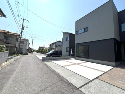 【前面道路含む現地写真】 | ルルーディア中区平井①(２号棟) | 前面道路含む現地写真です