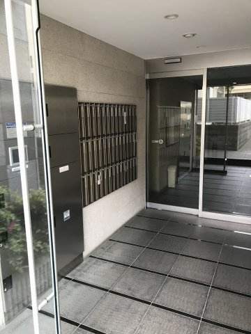 ヴィーダ文京関口のエントランス