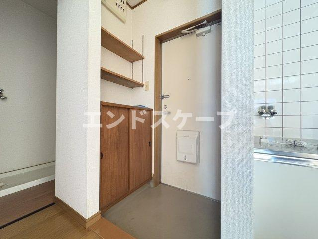 すとりーむ問屋町Aの玄関|高崎、前橋エリアのお部屋探しはエンドスケープまで！お客様の理想お聞かせ下さい♪