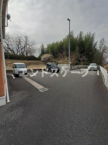 リベラ　カブラの駐車場|高崎、前橋のお部屋探しはエンドスケープまで！お客様の理想お聞かせ下さい♪