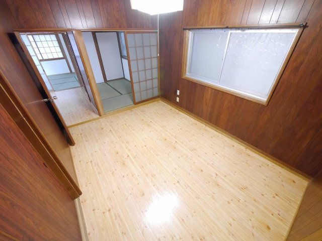 星が丘貸一戸建の寝室