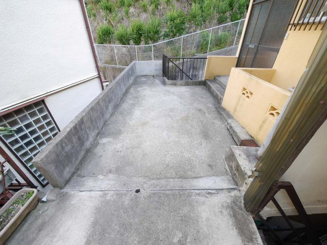星が丘貸一戸建のバルコニー