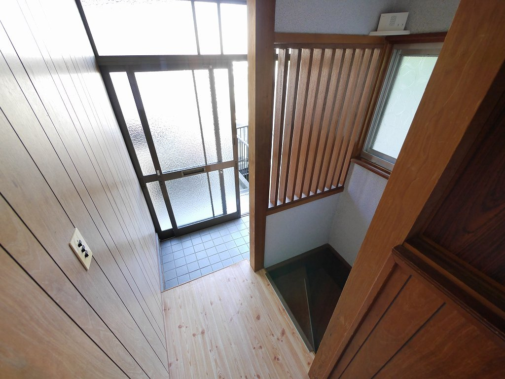 星が丘貸一戸建の玄関