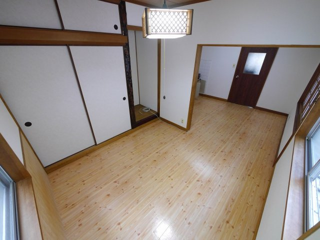 星が丘貸一戸建の洋室