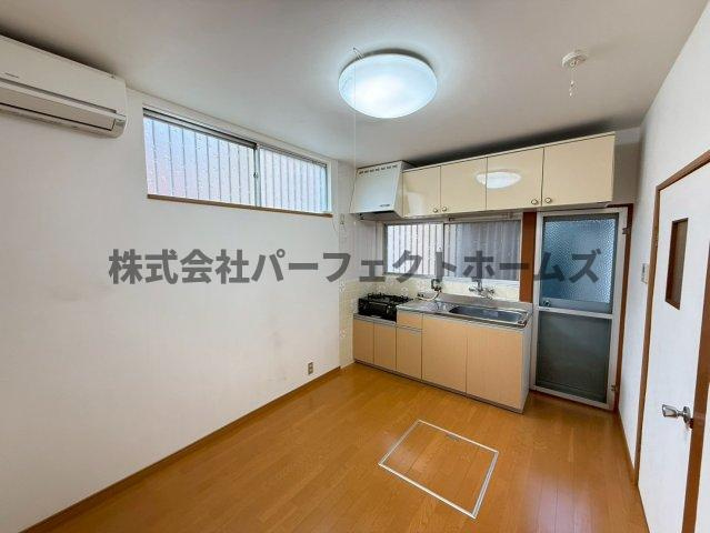 宮之阪3丁目戸建　賃貸の居間・リビング|リビングです