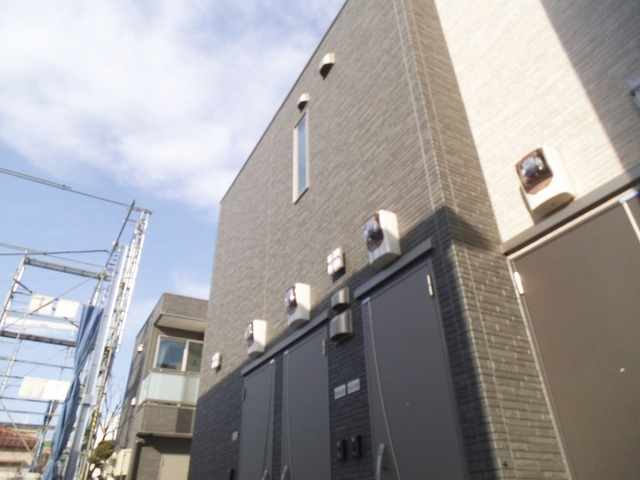 ダノイ赤羽の外観|すっきりまとまったトーンの外観です♪