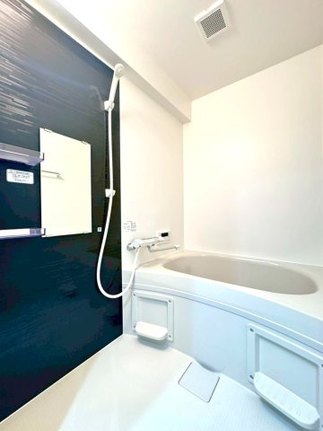 令和６年３月リフォーム済◆収納豊富◆南面バルコニー◆周辺環境充実◆サンマンション丸太町の浴室|浴室