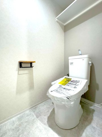 令和６年３月リフォーム済◆収納豊富◆南面バルコニー◆周辺環境充実◆サンマンション丸太町のトイレ|トイレ