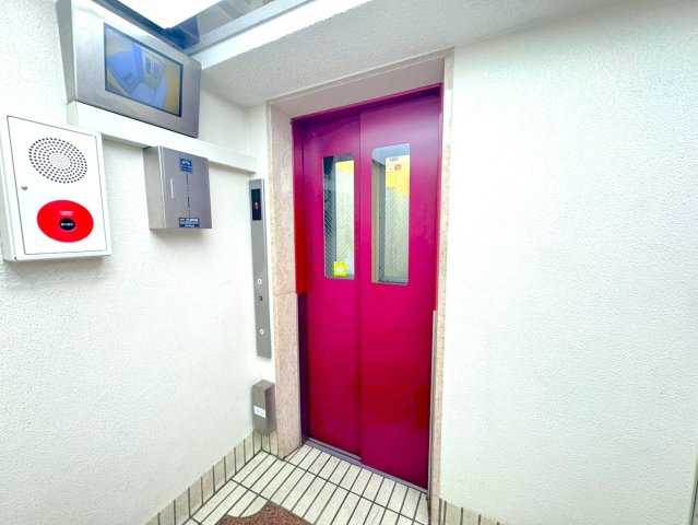 令和６年３月リフォーム済◆収納豊富◆南面バルコニー◆周辺環境充実◆サンマンション丸太町のその他共用部分|エレベーター