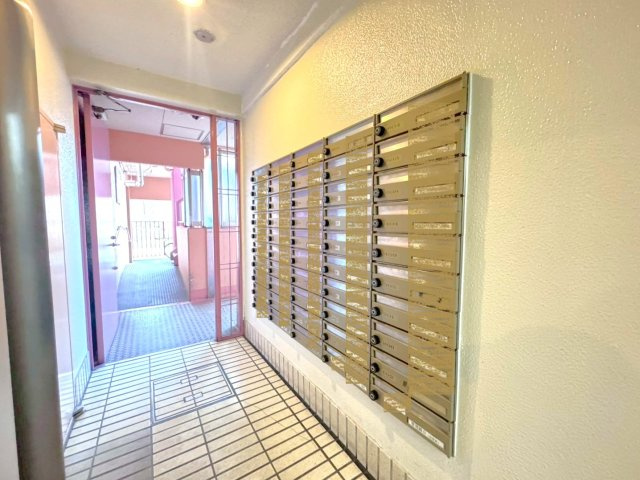 令和６年３月リフォーム済◆収納豊富◆南面バルコニー◆周辺環境充実◆サンマンション丸太町のその他共用部分|集合ポスト