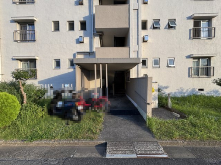 建物入口です。