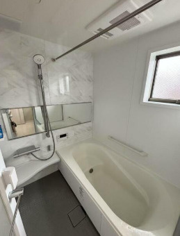 【浴室】 | 下井草賃貸戸建 | 浴室乾燥機付きバス。