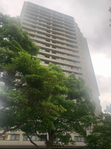 小石川パークタワーの外観