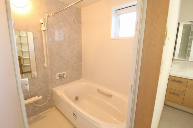 朝倉Ⅱ　新築戸建　2号地　（全3区画）の浴室