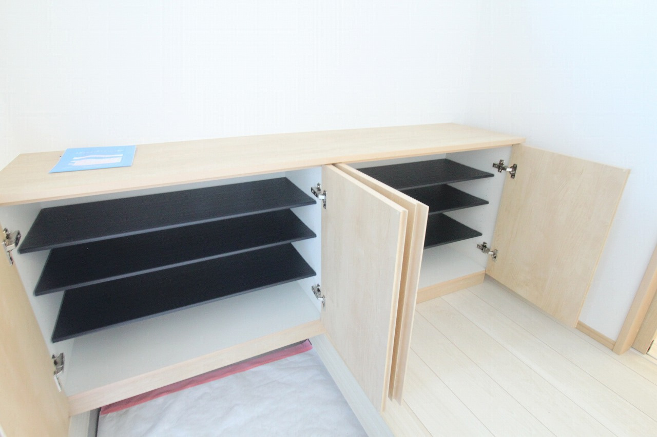 朝倉Ⅱ　新築戸建　2号地　（全3区画）の収納|玄関収納