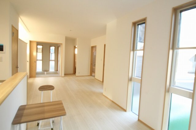 朝倉Ⅱ　新築戸建　2号地　（全3区画）の居間・リビング|ＬＤＫ　17.7帖