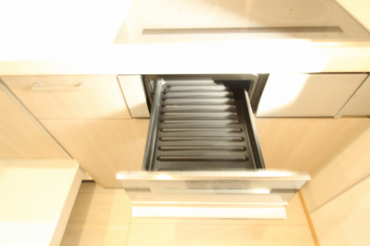 朝倉Ⅱ　新築戸建　2号地　（全3区画）のキッチン|グリル